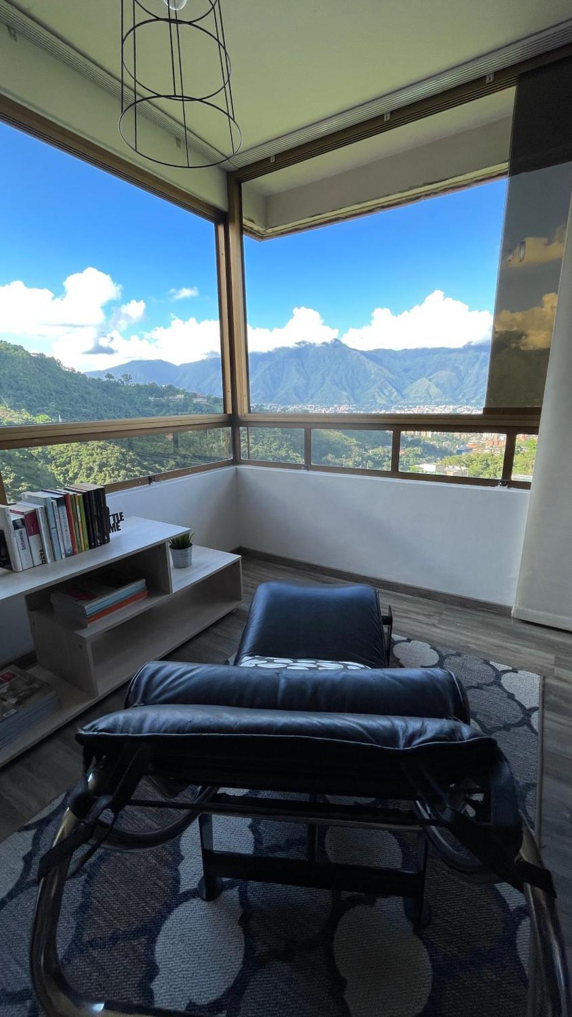 Lindo Apartamento En Los Naranjos Del Cafetal Apartman Caracas Kültér fotó