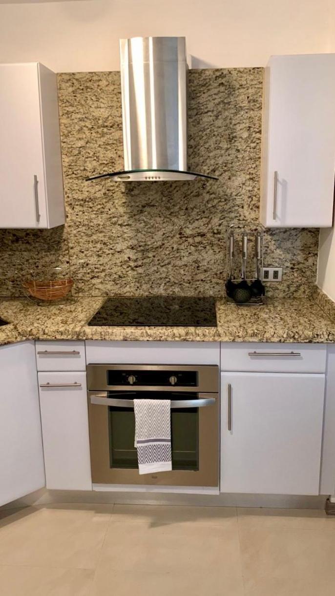 Lindo Apartamento En Los Naranjos Del Cafetal Apartman Caracas Kültér fotó